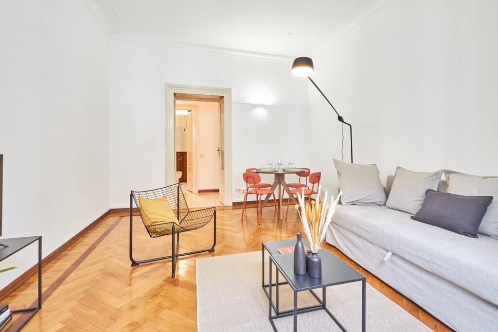Easylife - Sophisticated In Cadorna Area