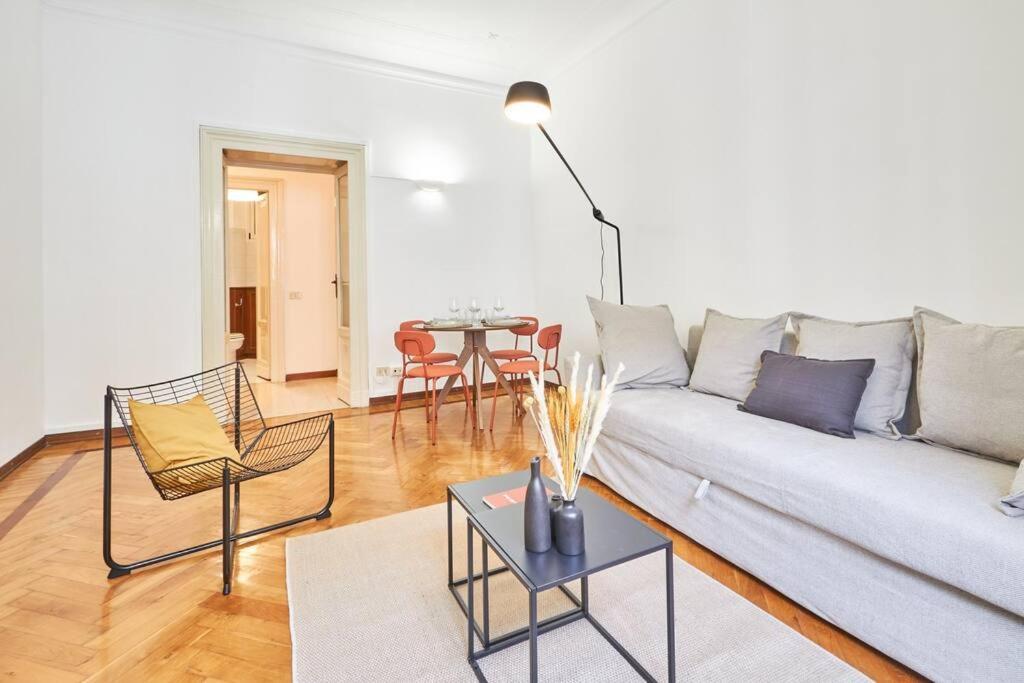 Easylife - Sophisticated In Cadorna Area Apartment Mailand
