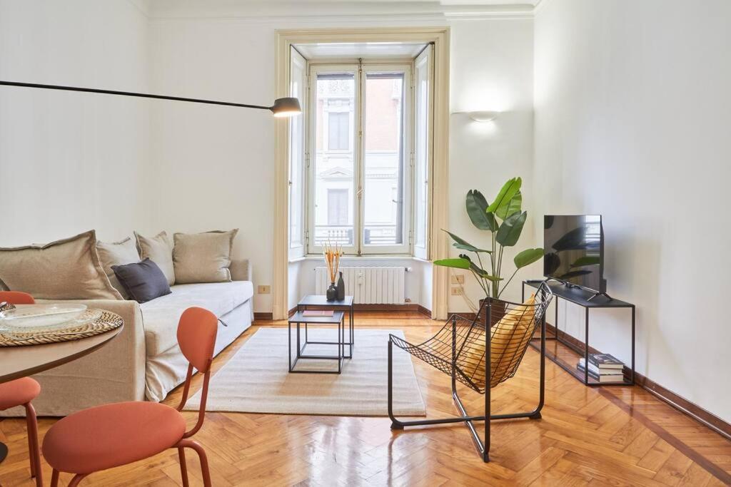 Easylife - Sophisticated In Cadorna Area Apartment Mailand